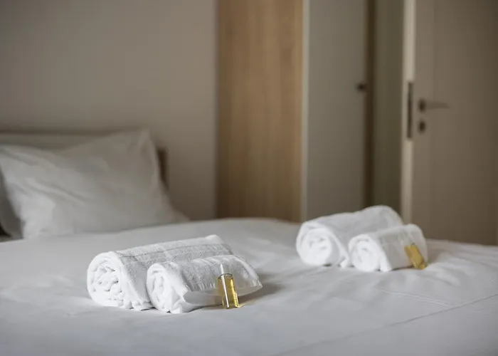 Апартаменты Downtown Dream 3,5br With Balcony And Style Ba42 *